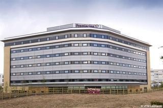 Premier Inn Manchester Airport Runger Lane South Exterior photo
